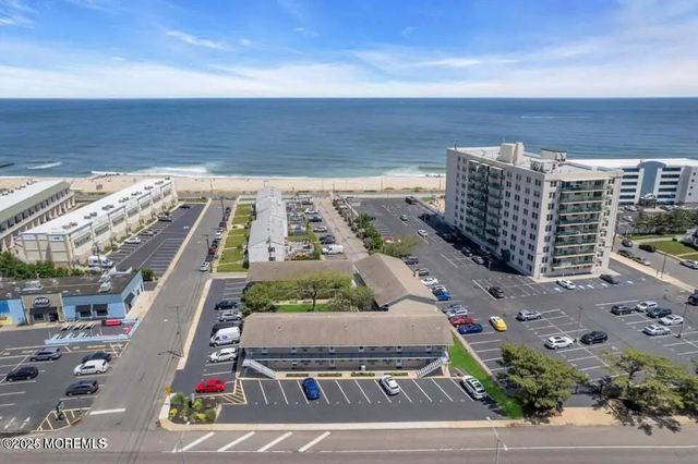 455 Ocean Boulevard 10, Long Branch