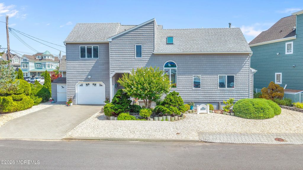 299 Monterey Circle, Lavallette