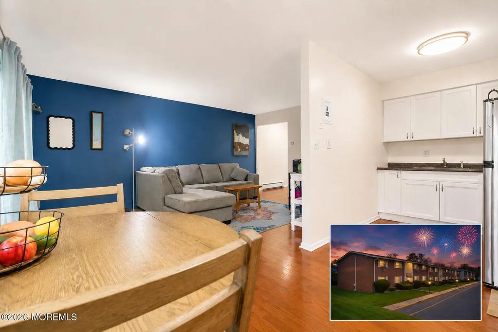 735 Greens Avenue 4a, Long Branch