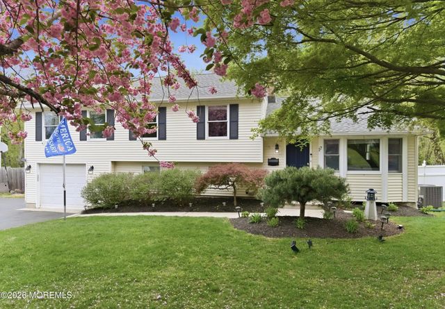 17 Millbrook Drive, Middletown