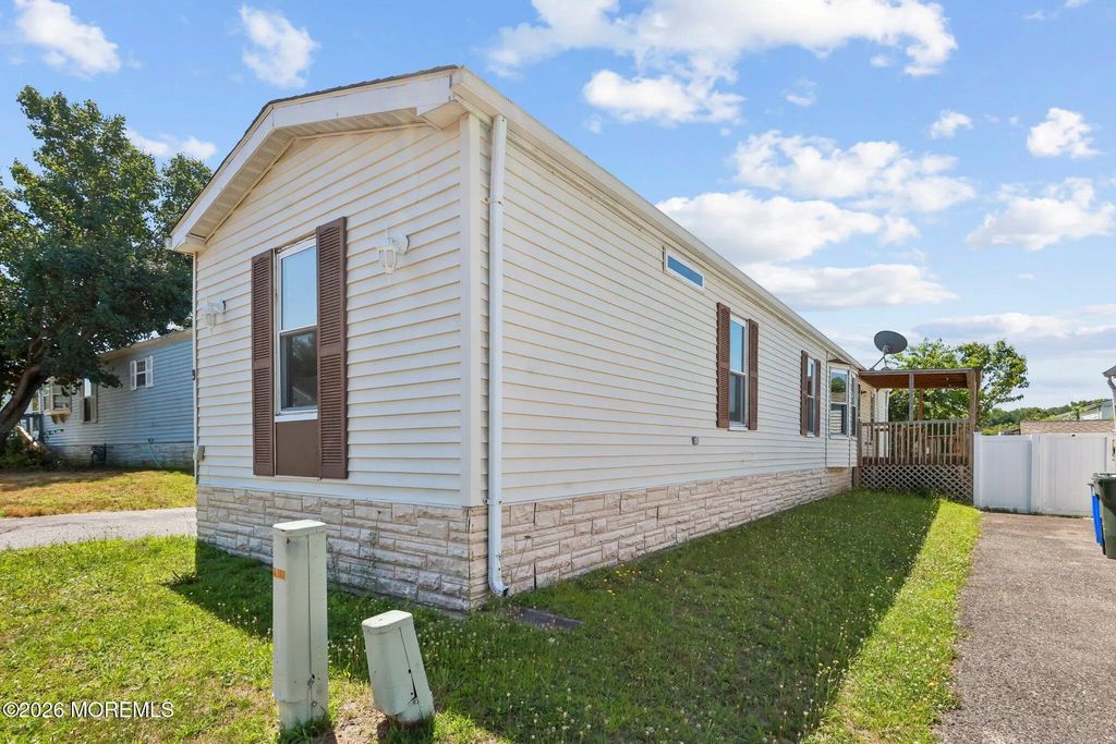 9 Secretariat Street, Howell