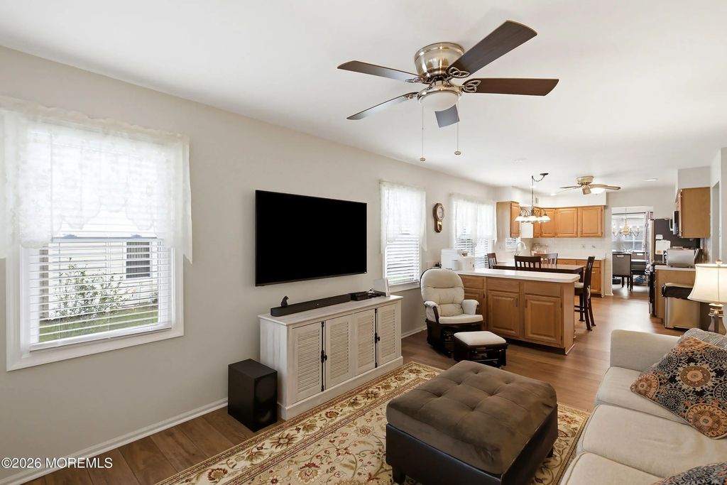 252 Martine Way, Lakewood