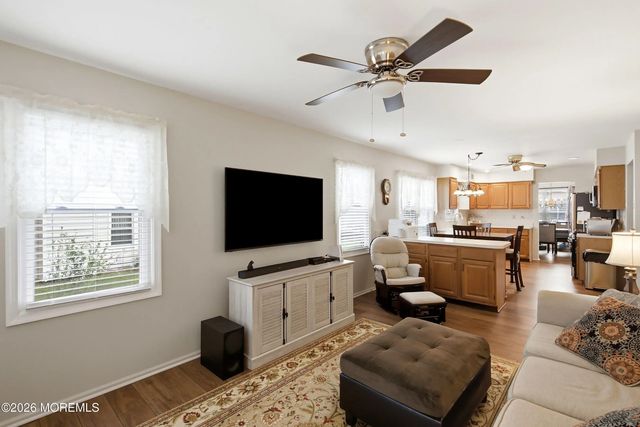 252 Martine Way, Lakewood