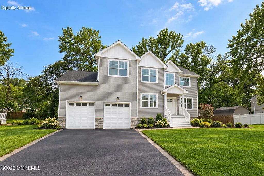128 Center Avenue, Leonardo