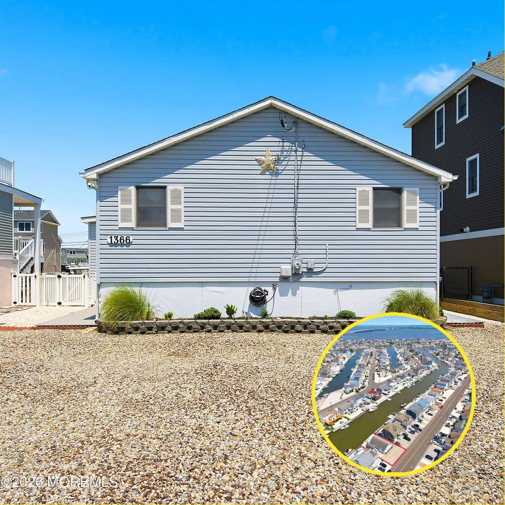 1366 Paul Boulevard, Manahawkin