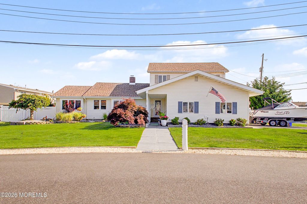 212 Riviera Drive, Toms River