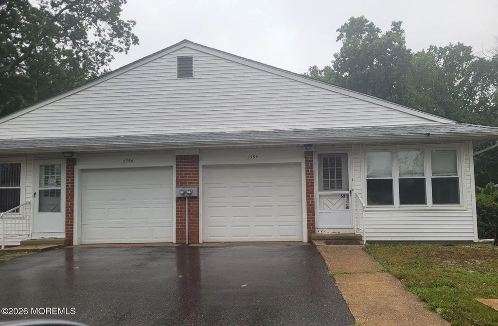 239 B Columbine Avenue, Whiting