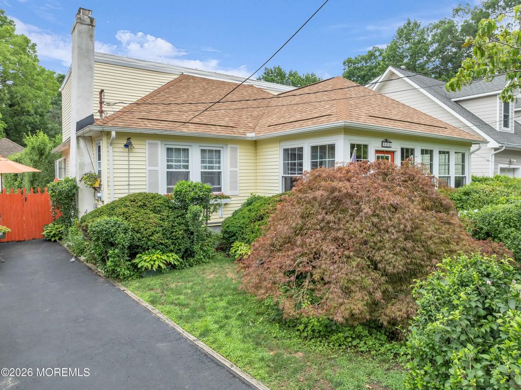44 Broad Street, Toms River