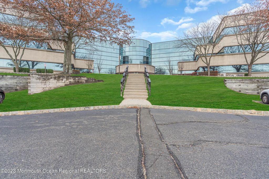 1433 Hooper Avenue Unit 129, Toms River