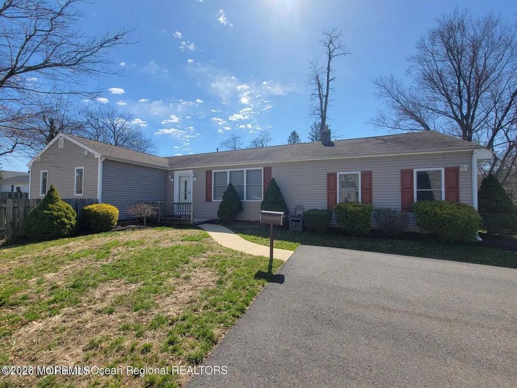 1 Half Robin Drive, Oakhurst
