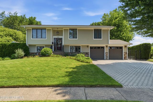 1453 Tooz Place, South Plainfield