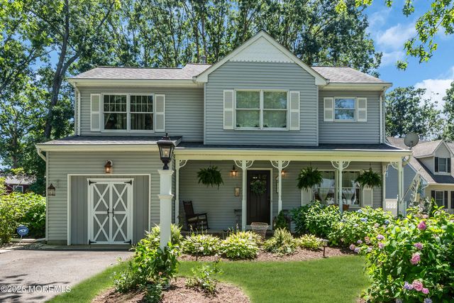 901 Roundtree Drive, Toms River