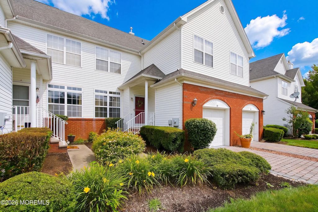 10 Wordsworth Court, Hightstown