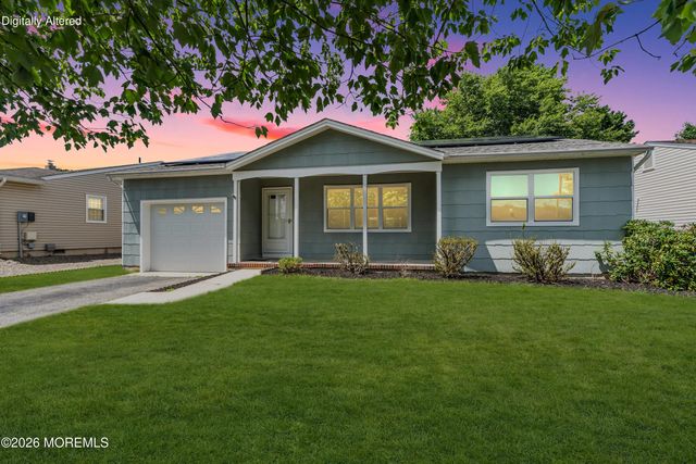 128 Westport Drive, Toms River