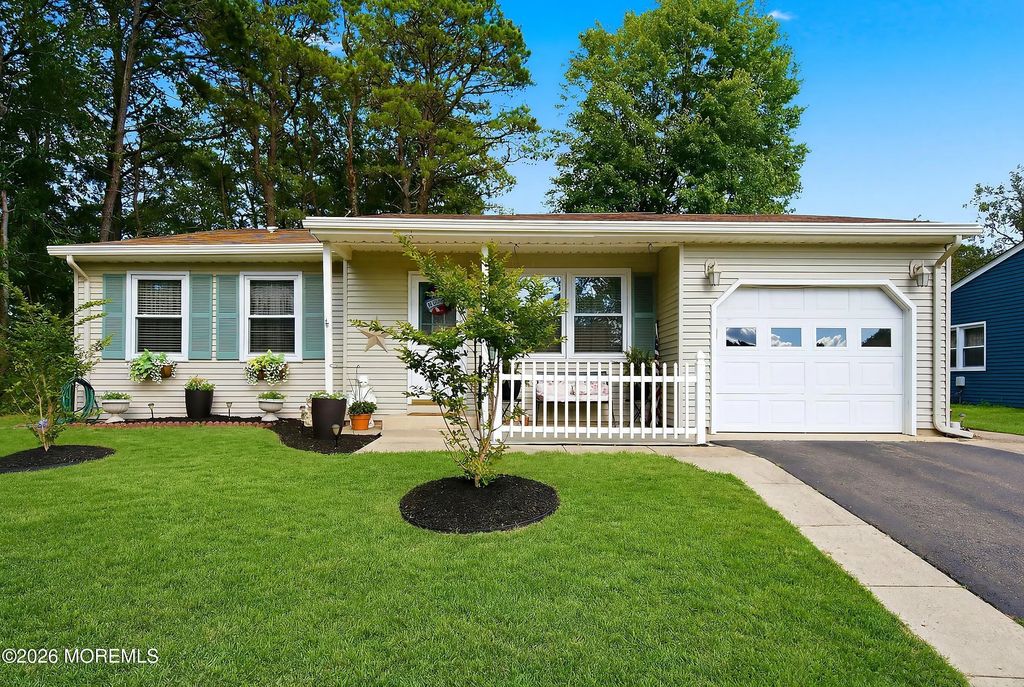 48 Keene Street 72, Whiting