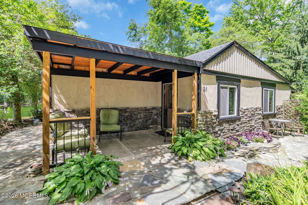 21 Yellowbrook Road, Freehold