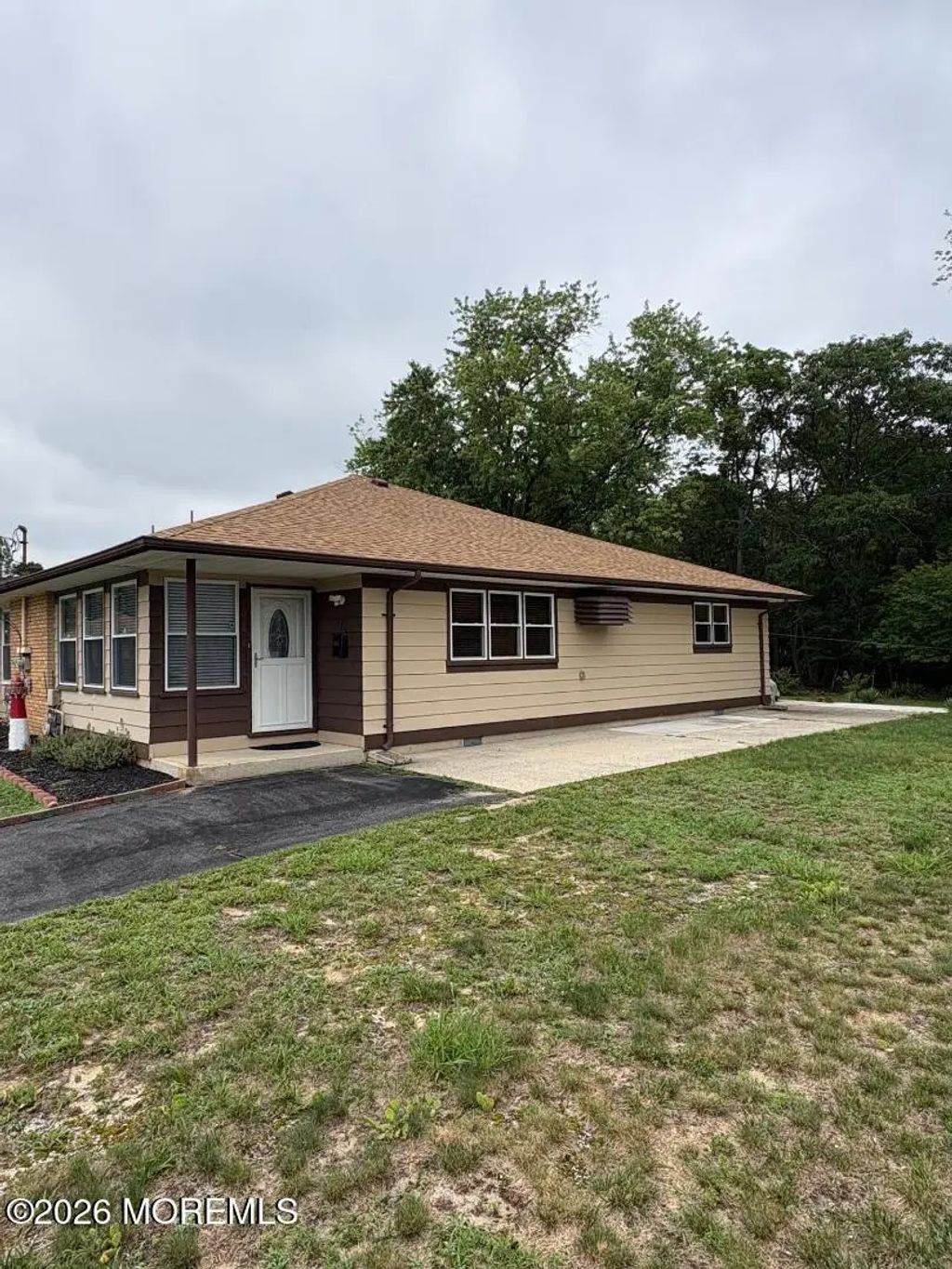 16 Allaire Drive, Toms River