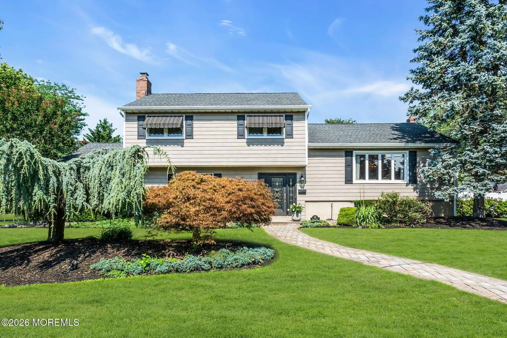 121 Forest Street, West Long Branch