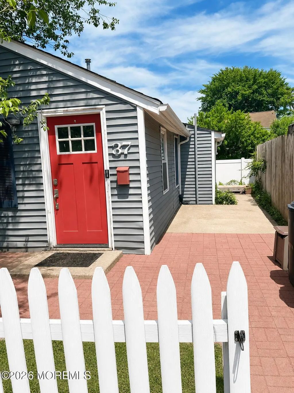 37 Myrtle Avenue, Keyport