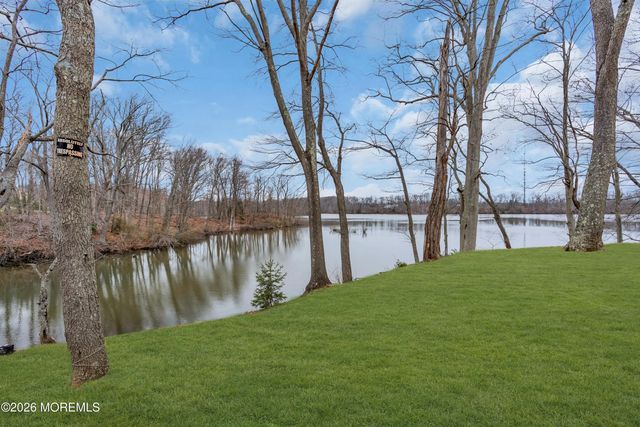 267 Phalanx Road, Colts Neck