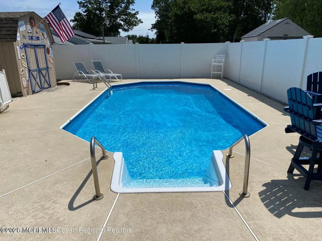 1008 12th Avenue, Toms River