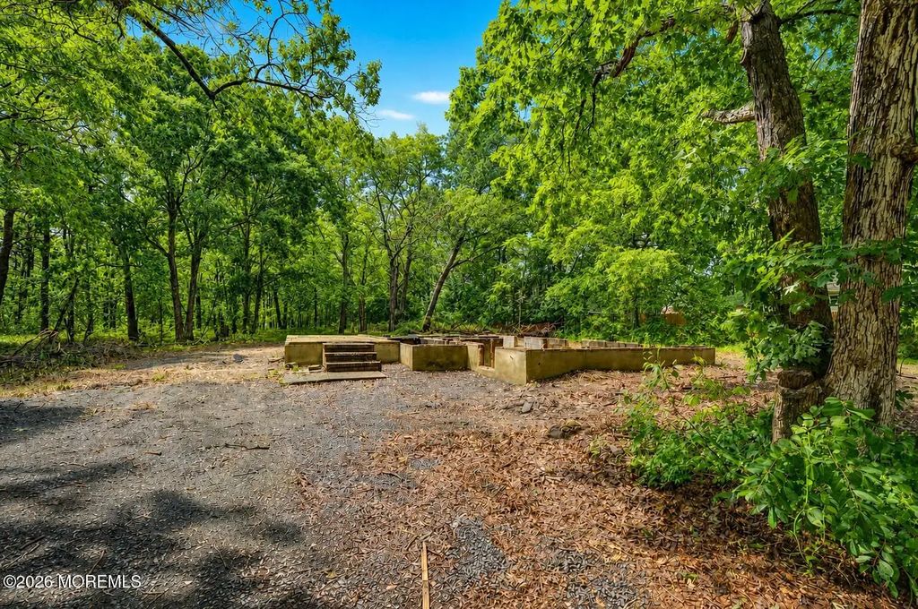 982 Falkenberg Road, Brick