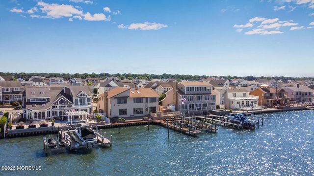 1916 Mizzen Road, Toms River