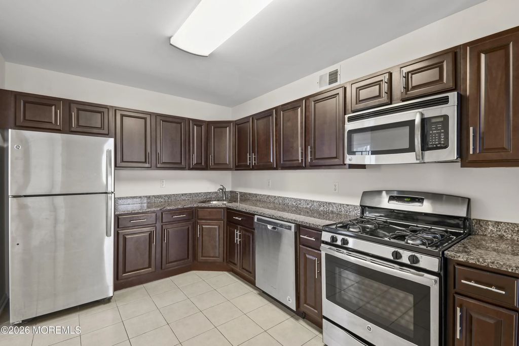 1403 Plymouth Road, North Brunswick