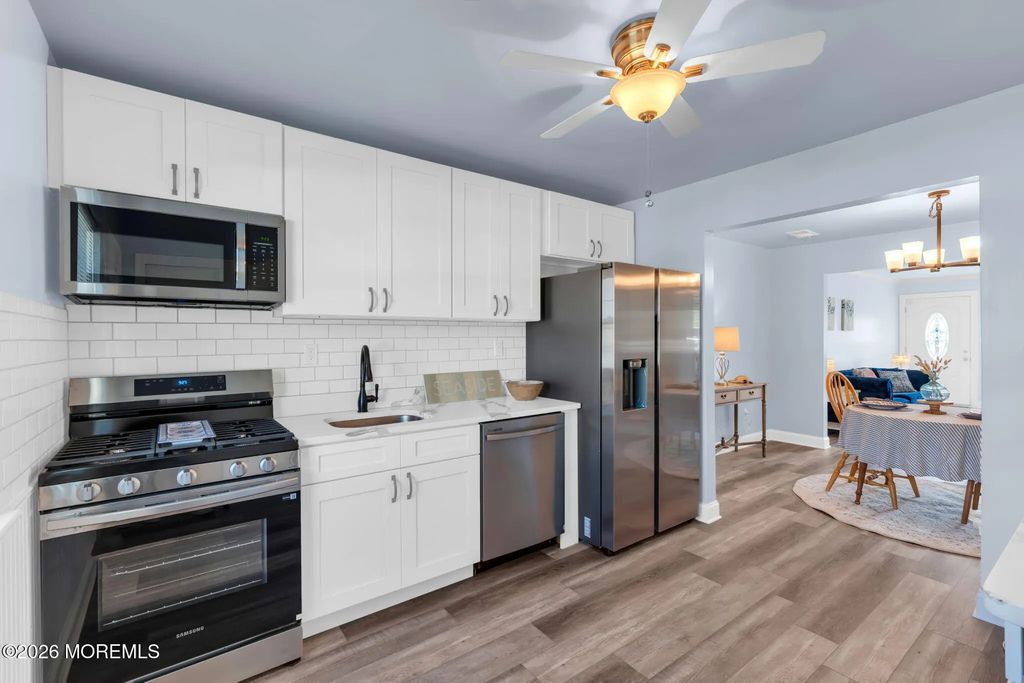 140 Skyline Drive, Brick