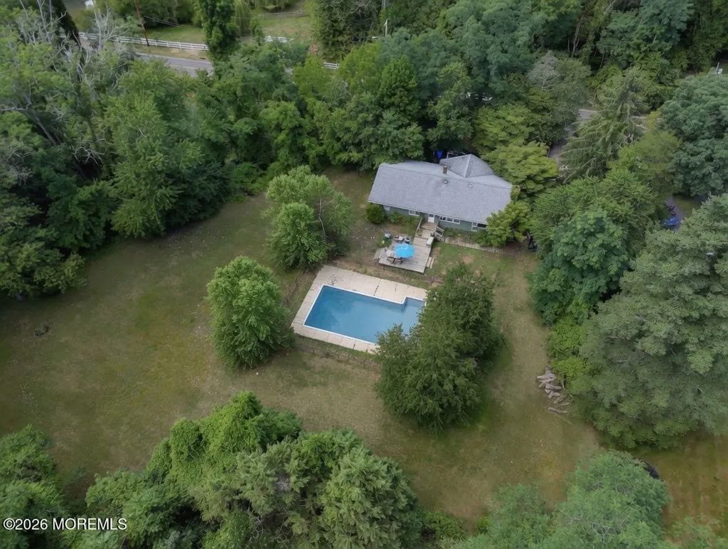 115 Browns Dock Road, Atlantic Highlands