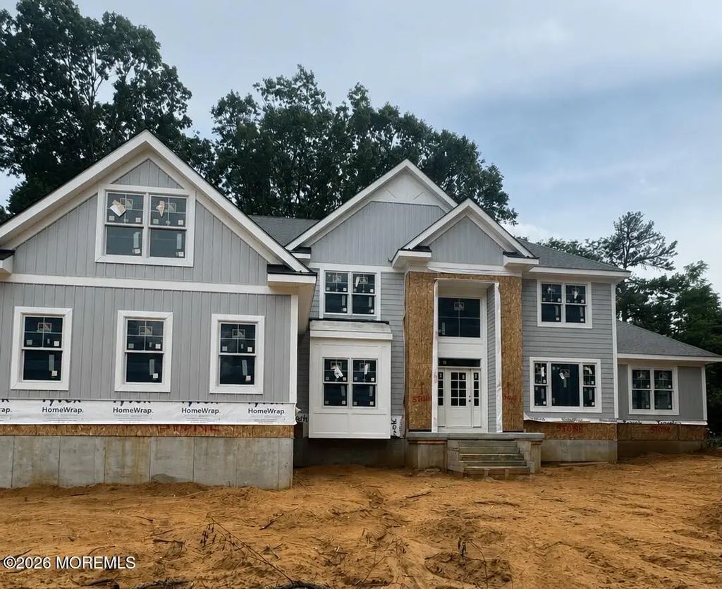 85 Lamb Lane, Manalapan