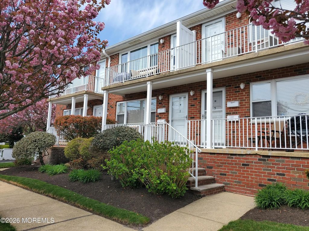 201 3rd Avenue 2b, Belmar