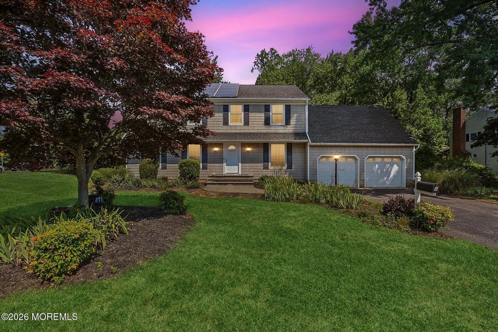 4 Oakwood Lane, Little Silver
