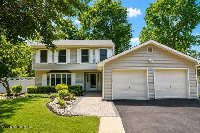 101 Fawn Drive, Matawan