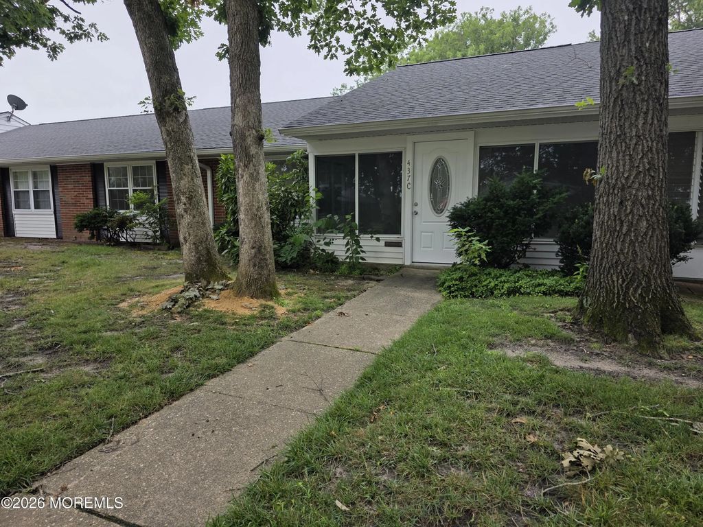 437c Portsmouth Drive C, Lakewood