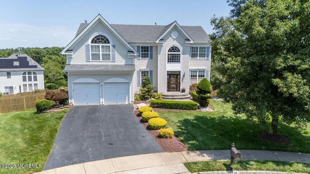 19 Pecan Valley Drive, Marlboro
