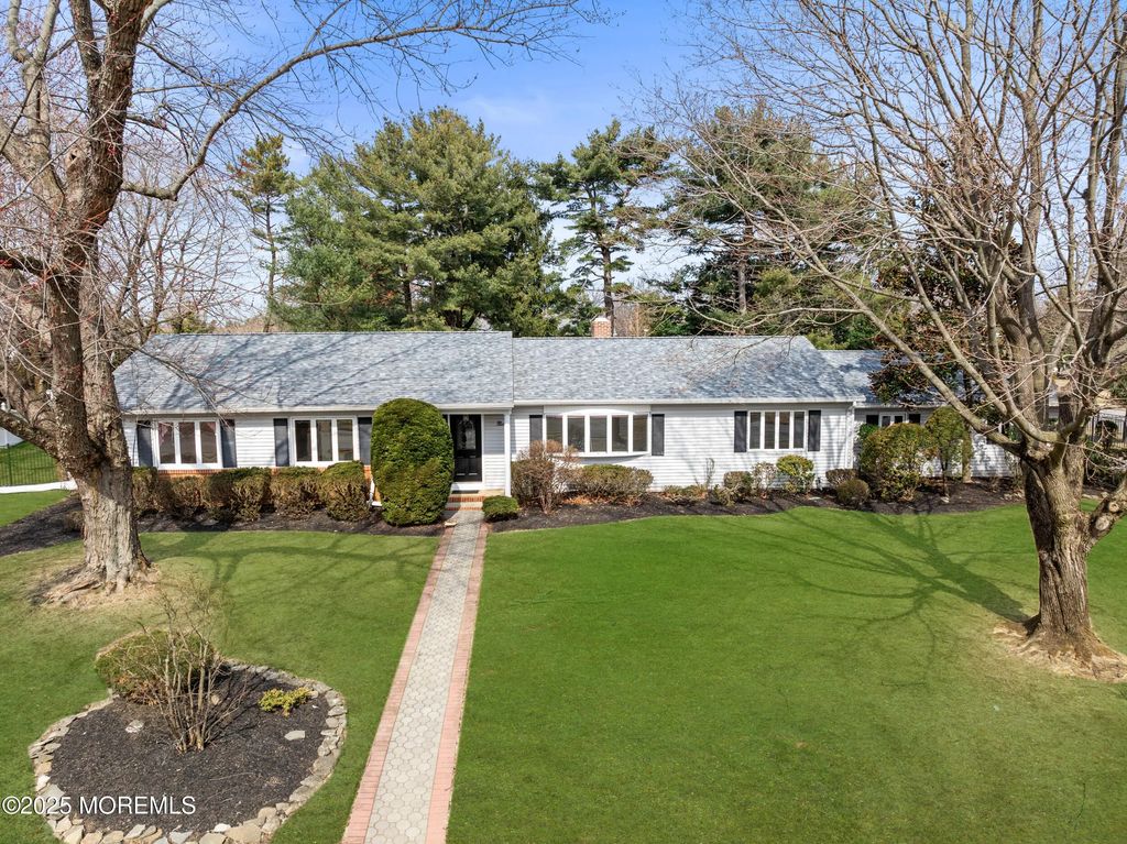 9 Abis Place, West Long Branch
