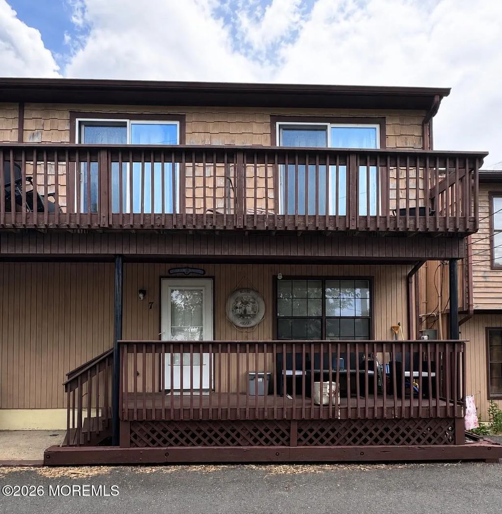 68 5th Street 7, Highlands