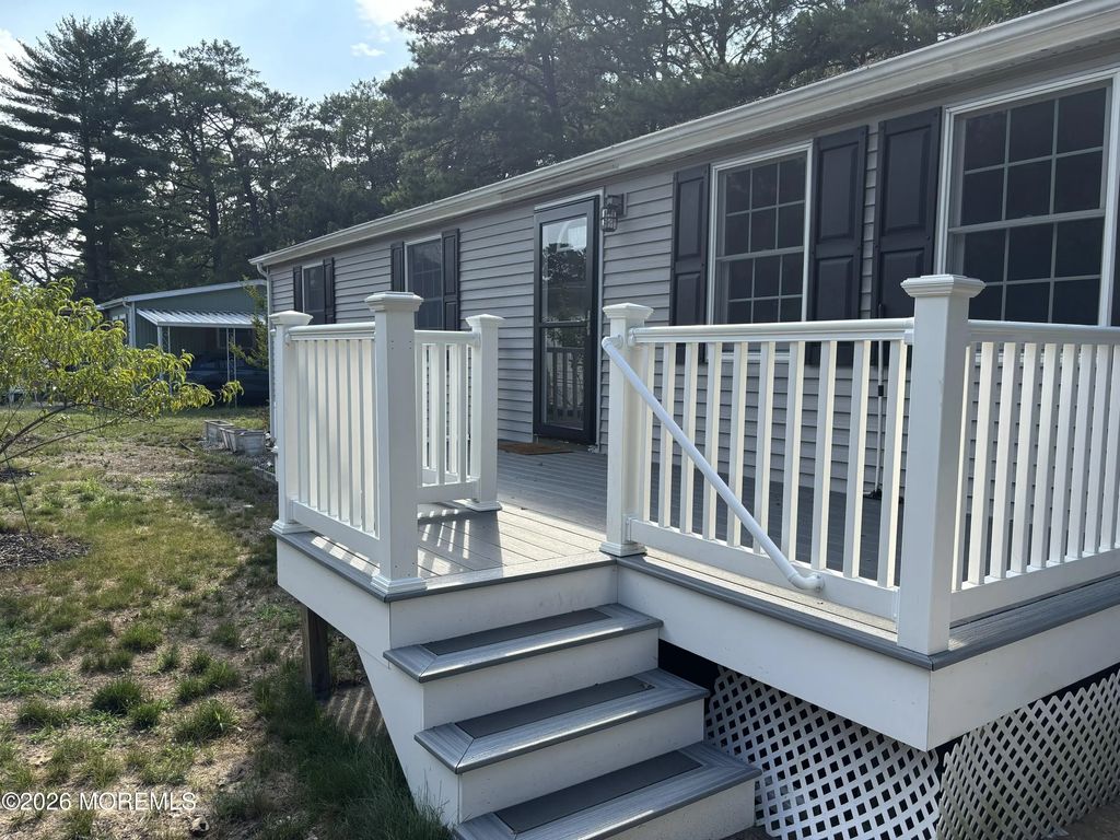 2 Martin Drive, Whiting