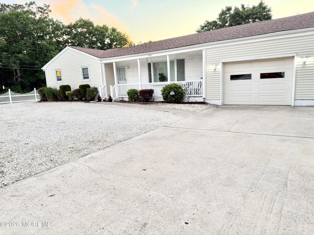 104 Nautilus Drive, Manahawkin