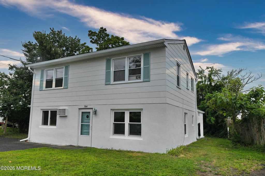 704 Mount Place, Point Pleasant