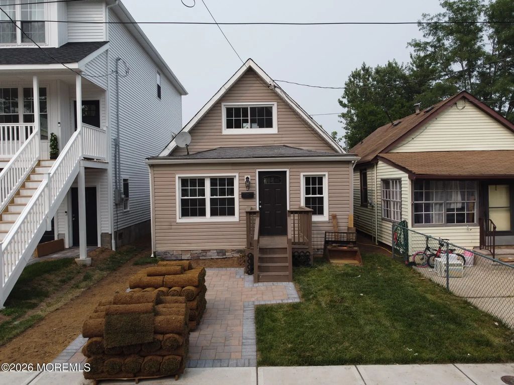9 Woodland Avenue, Keansburg