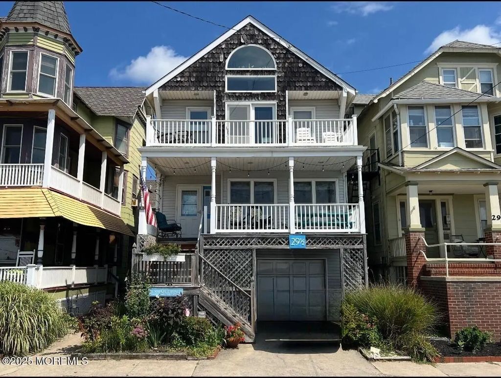 29 Broadway 1/2, Ocean Grove