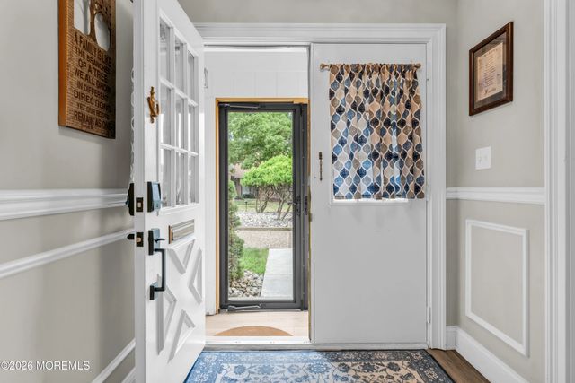 10 Danbury Court, Red Bank