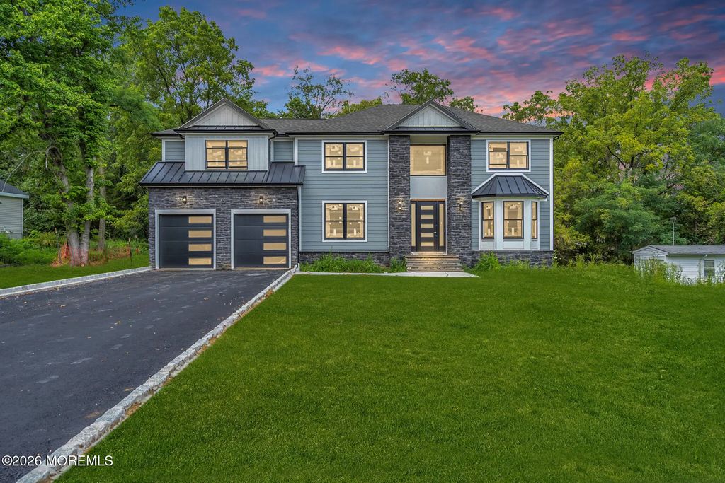 154-a Sweetmans Lane, Manalapan