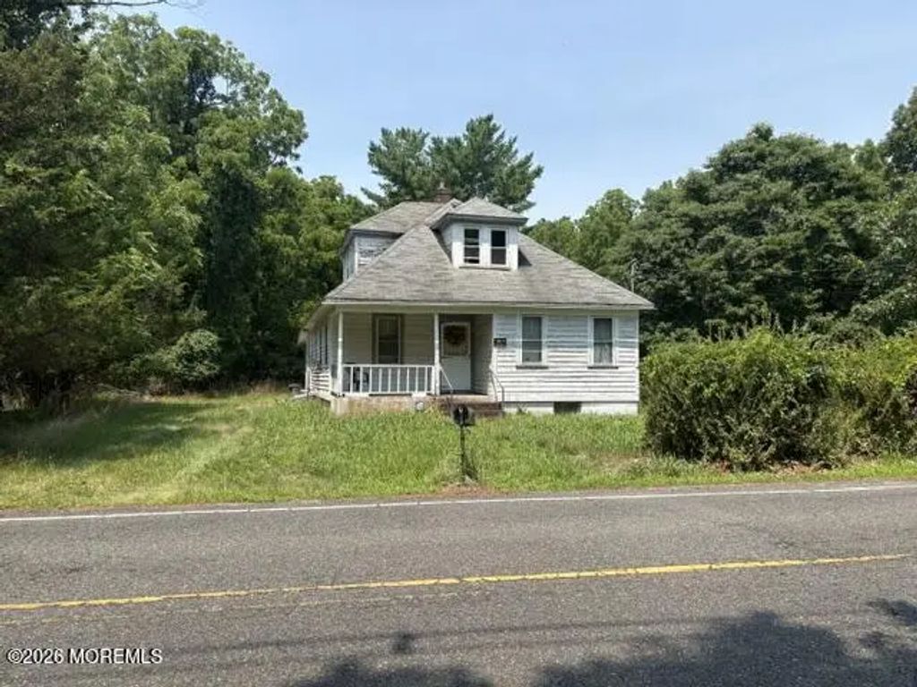 100 Ford Road, Howell