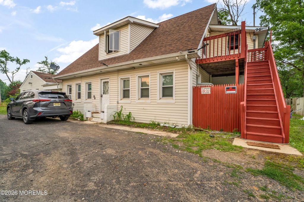 96 Wilson Avenue, Manalapan