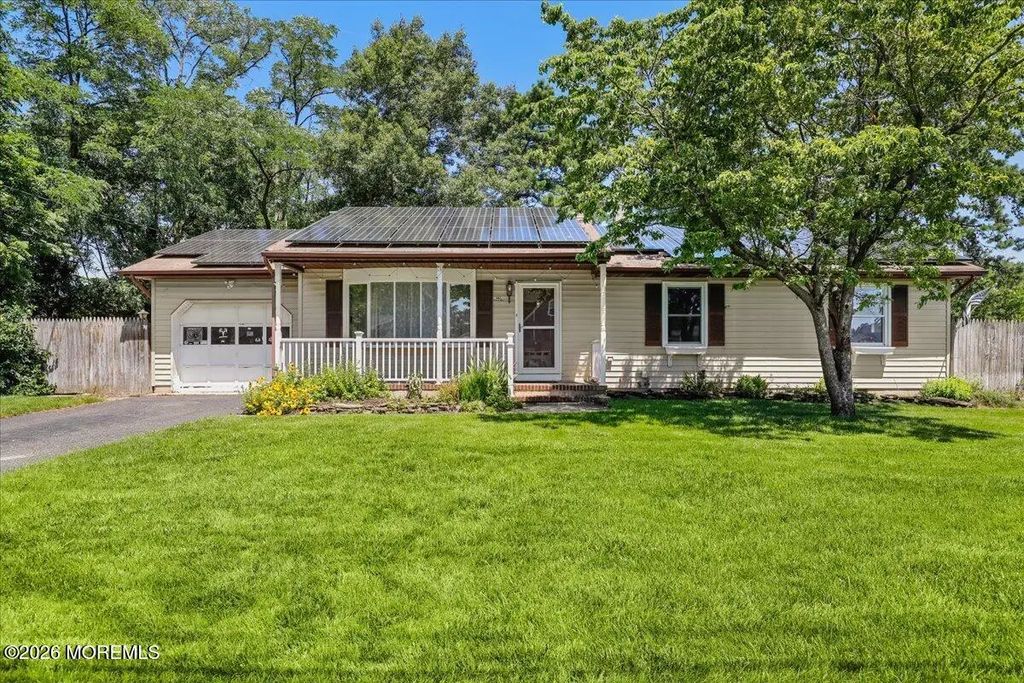 825 Madison Avenue, Toms River