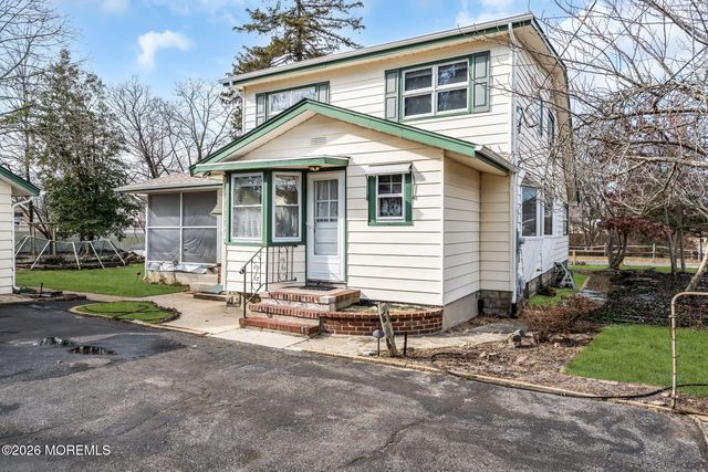 501 Cable Avenue, Beachwood