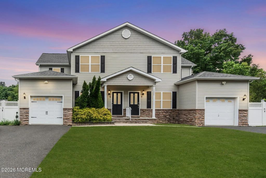 12 Sanford Street, Manalapan